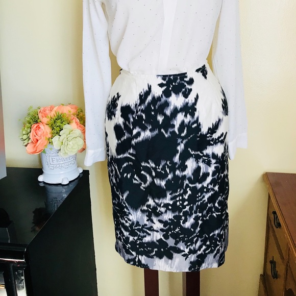 Worthington Floral Pencil Skirt - Picture 7 of 8
